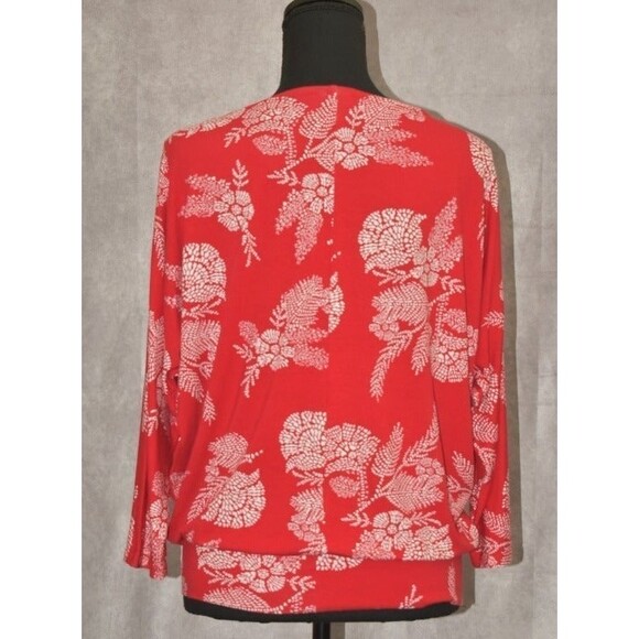 Red and white Top - Picture 2 of 2